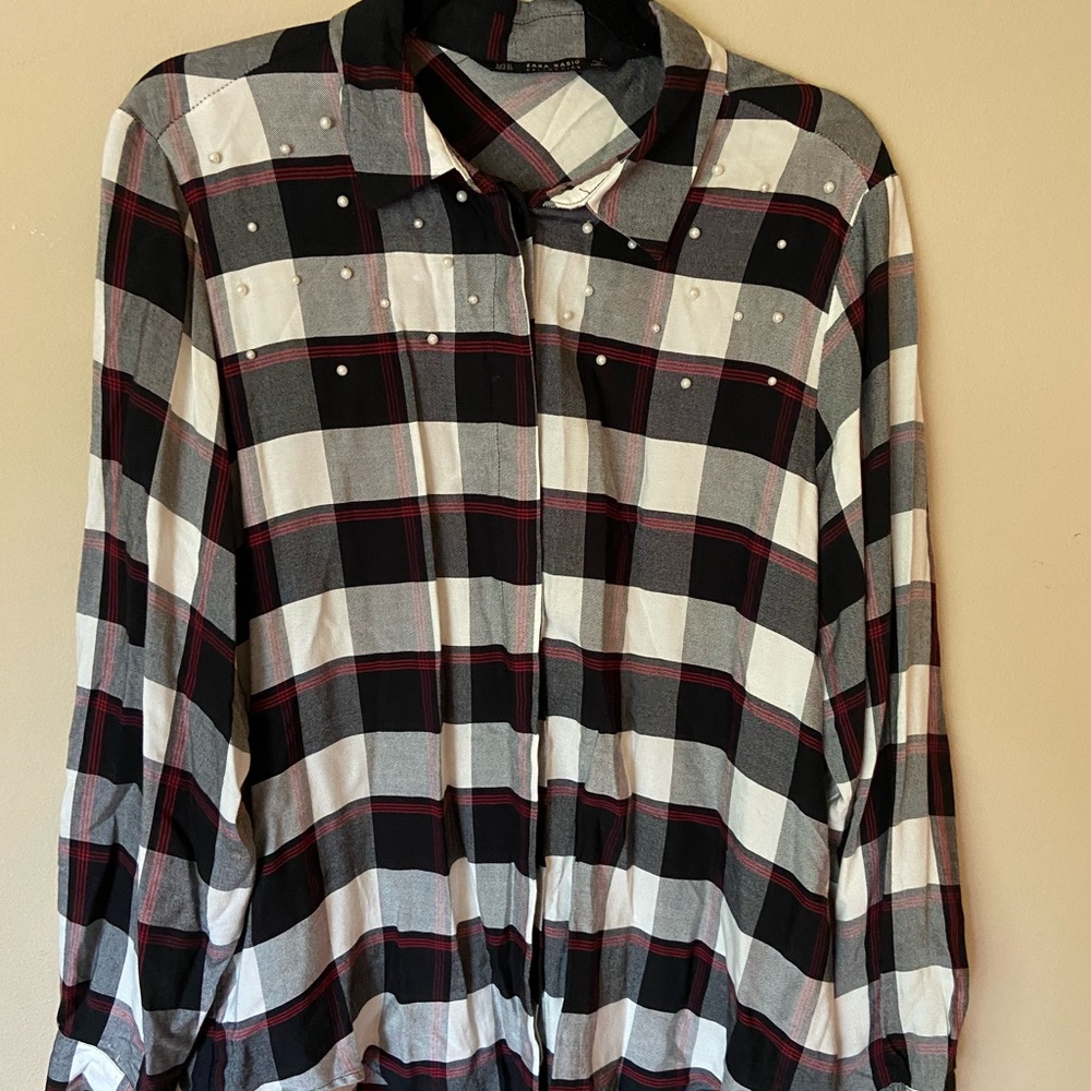 Zara plaid button up with accents